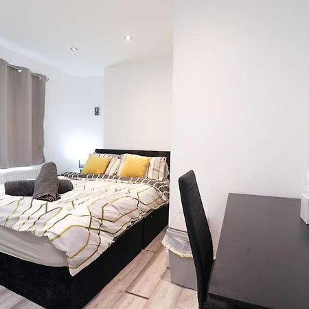 Den Accommodation & Short Lets Greenwich London - 3 Bed House Екстер'єр фото