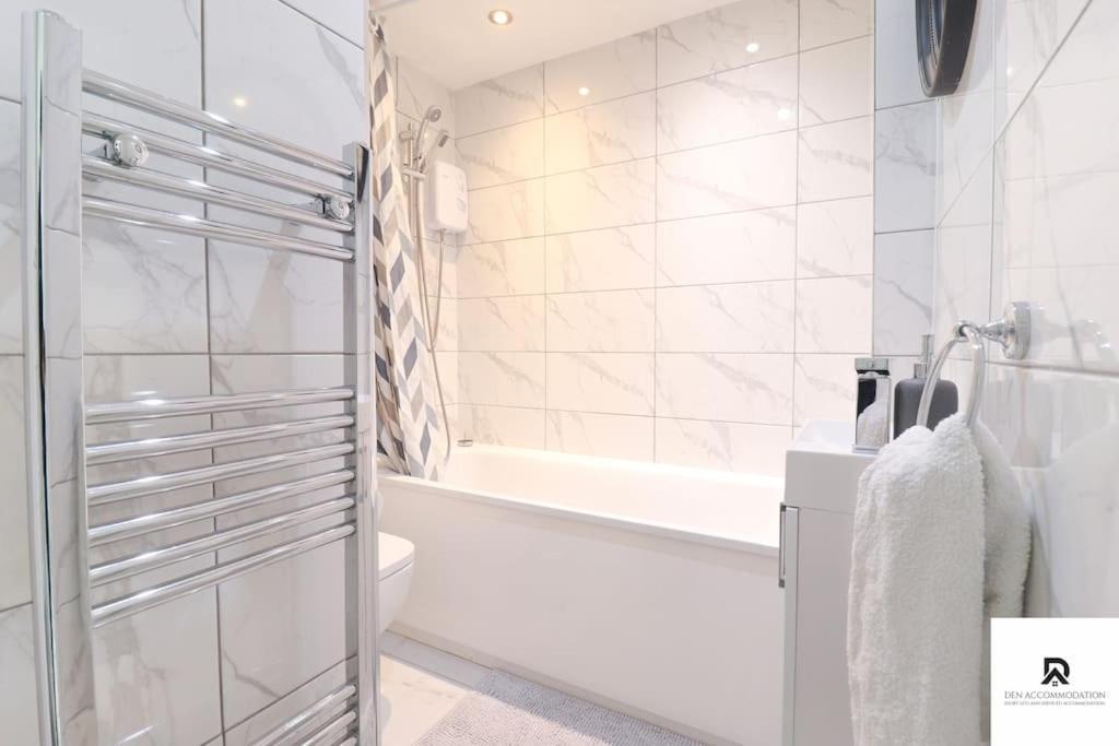 Den Accommodation & Short Lets Greenwich London - 3 Bed House Екстер'єр фото