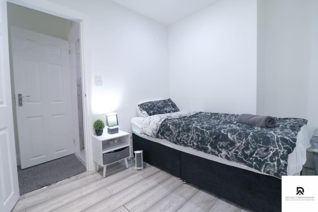 Den Accommodation & Short Lets Greenwich London - 3 Bed House Екстер'єр фото